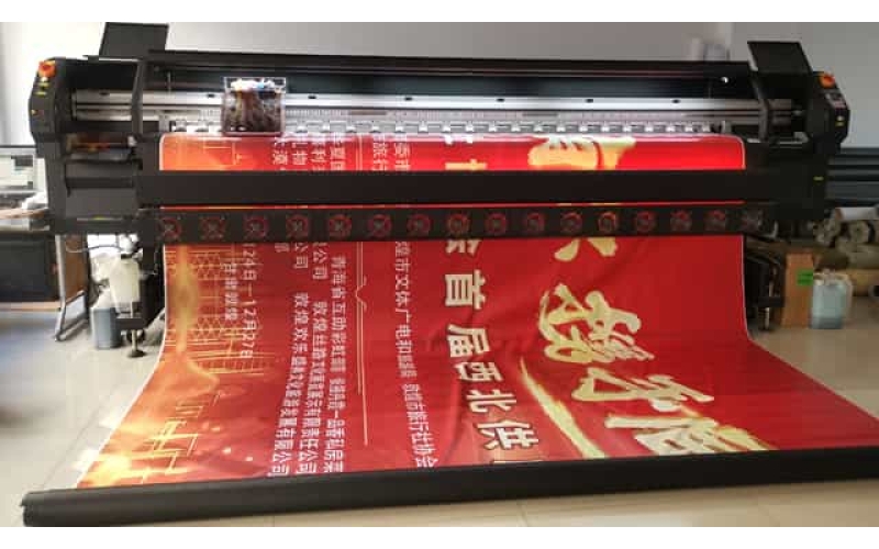 敦煌廣告物料制作--當(dāng)?shù)卮笮透咔鍑娎L寫(xiě)真旗子車(chē)貼噴印